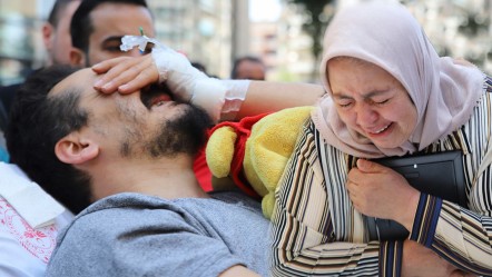 Günün en acı karesi! Kaybettiği eşi ve iki çocuğuna böyle veda etti - 3. Sayfa
