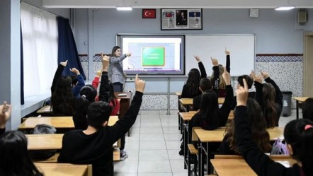 6 Haziran yarın okullar tatil mi, okullar ne zaman açılacak? Kurban Bayramı resmi tatil takvimi - Haberler
