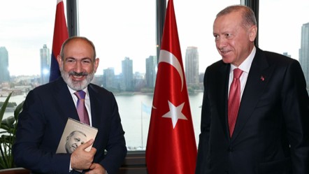Cumhurbaşkanı Erdoğan’dan Bayram diplomasisi! 3 liderle görüştü - Dünya