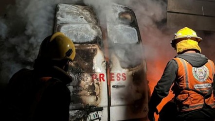 İsrail vahşeti sınır tanımıyor: Baptist Hastanesi ateşe verildi! Siyonist ordu 2 gazeteciyi katletti - Dünya