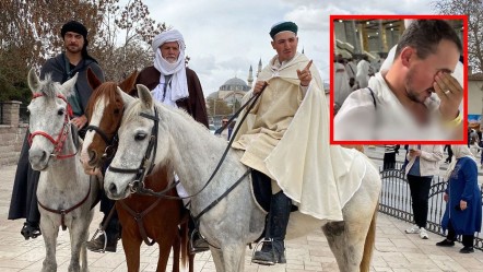 Kâbe'de gözyaşları sel oldu! At sırtında 240 günde Mekke’ye ulaştılar - Gündem