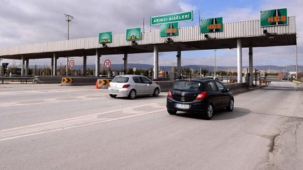 Otoyol zamlarıyla ilgili yeni karar! 2026'da başlıyor, ücretler her yıl böyle artacak - Ekonomi