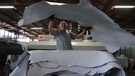 Doğru kesilmesi önemli! Deriden ekonomiye 400 milyon dolar katkı - Ekonomi