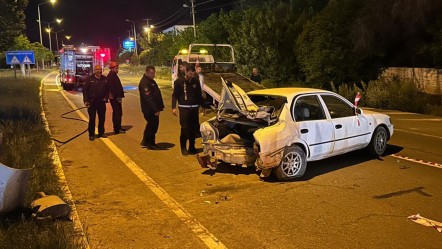 Sivas'ta iki otomobil çarpıştı: 5 kişi yaralandı - 3. Sayfa