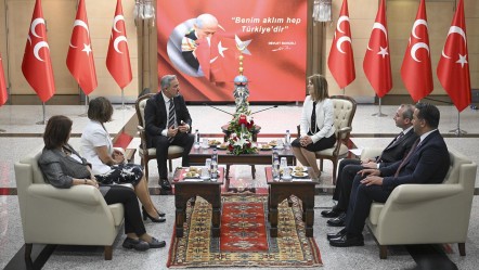 MHP ve DEM Parti bayramlaştı! Gündemde tek bir konu var - Gündem