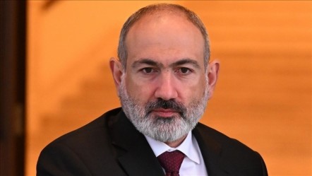 Paşinyan’a karşı savaş ilan ettiler! Muhalefet güvensizlik önergesi verdi! Hükümeti devirmek için birleştiler - Dünya
