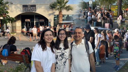 Yine Yunan adalarına hücum ettiler! Tatilciler Ayvalık’tan Midilli’ye akın etti - Gündem