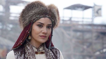 Alparslan Büyük Selçuklu'yla yollarını ayıran Fahriye Evcen'in yeni adresi şaşırttı! - Magazin