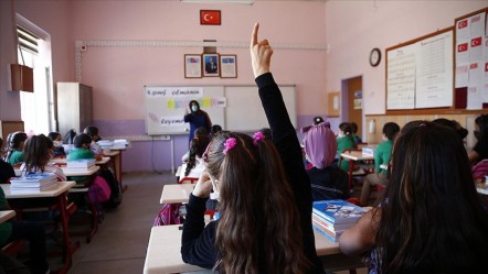 Yarın okullar tatil mi? Son dakika okulların açık olma durumu! - Haberler