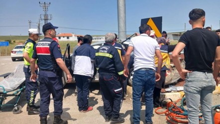 Yozgat'ta can pazarı! Arabalar kavşakta çarpıştı, ölü ve yaralılar var - 3. Sayfa