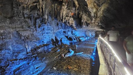 350 milyon yıllık! 875 metre uzunluğunda... Ziyaretçi rekoru kırıldı - Kültür - Sanat