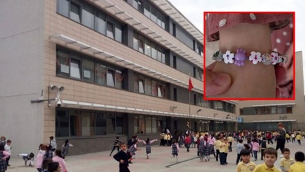 İstanbul'da skandal! Okul kantininde haç işaretli bileklik satmışlar, velilerden tepki yağıyor - Gündem