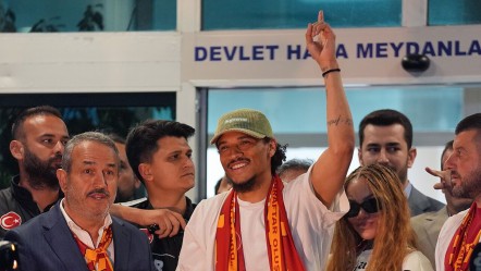 Leroy Sane hangi mevkide oyunuyor? Galatasaray'da kaç numara giyecek? - Haberler