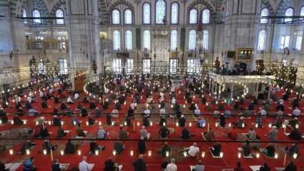 13 Haziran Cuma Hutbesi 2025: Bu hafta Cuma hutbesi konusu 'Düğün Yapmanın da Bir Adabı Vardır...' - Haberler