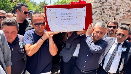 AK Parti'den anlamlı hareket! Manisa Büyükşehir Belediye Başkanı seçiminde aday çıkarmayacaklar - Gündem