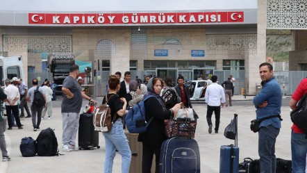 İranlı turistlerden gümrük kapısında İsrail'e tepki: İntikam hissi içindeyiz! - Gündem
