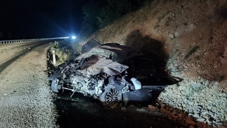 Konya'da yolcu otobüsü ile otomobil çarpıştı! 1 ölü, 8 yaralı - 3. Sayfa