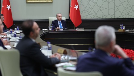 Kabine toplanıyor! Masanın en sıcak gündem maddesi, kapımıza dayanan savaş - Gündem