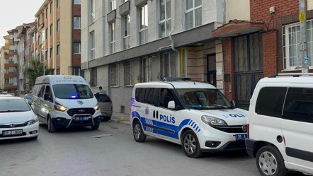 Komşular şikayet etti, polis şoke oldu: 10 gündür kimse fark etmemiş - 3. Sayfa