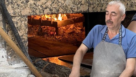 "Normal bir vatandaş 10 dakika duramaz" 400 derecenin karşısında saatler geçiriyor - Yaşam