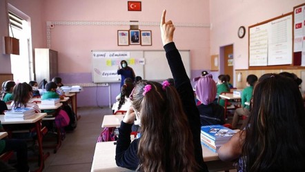 Özürsüz devamsızlık 10 gün olursa ne olur? Devamsızlıklar sınıfta bırakıyor! - Haberler