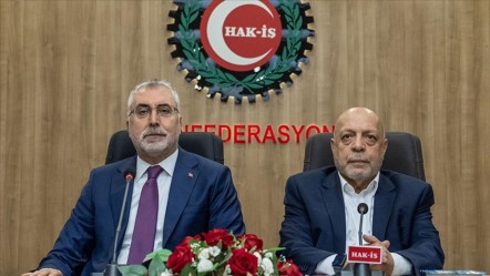 Bakan Işıkhan, HAK-İŞ Genel Başkanı Mahmut Arslan'ı kabul etti! Kamu toplu iş sözleşmesi zammı ne kadar olacak? - Ekonomi