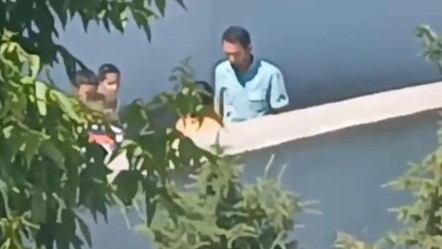 Okulda skandal görüntü! Öğretmenden 9 yaşındaki öğrencisine tokat - 3. Sayfa