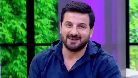 Davut Güloğlu'nun gözlerden uzak büyüttüğü kızı mezun oldu! Son hali herkesi şaşırttı: "Babasının kopyası" - Magazin