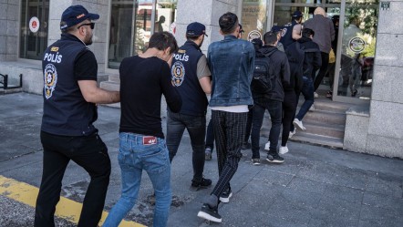 Sahte ilan dolandırıcılığıyla 149 milyon vurgun yapan çete çökertildi - 3. Sayfa