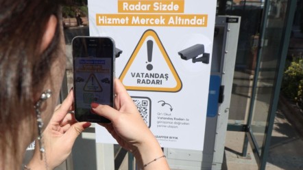 Gören telefona sarıldı! Bu kez belediye vatandaşın 'radarına' takıldı - Yaşam
