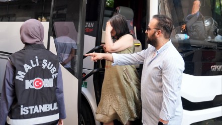 Devlet hastanelerinde ameliyatları öne çekiyorlardı! Bıçak parası alan doktorlar adliyeye sevk edildi - 3. Sayfa