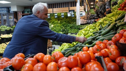 Pazar yangın yeri oldu! Kiraz, erik, kayısı bitti şimdi sıra onlarda... Kilosu 100 lirayı aşacak - 3-sayfa