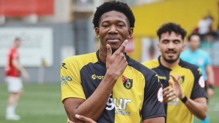 1. Lig'in tarihine geçecek! İstanbulspor'un yıldızı Diarra rekorla Feyenoord'da - Spor