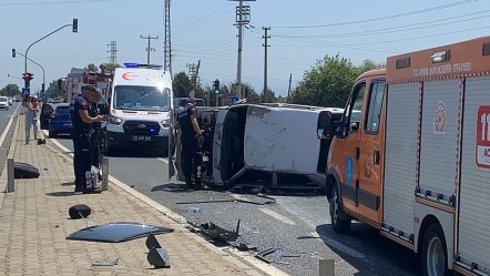 Aydın'da iki otomobil çarpıştı: Yaralılar var - 3. Sayfa