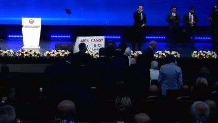Cumhurbaşkanı Erdoğan'a telefon geldi, salonu terk etti! Programda dikkat çeken anlar - Gündem