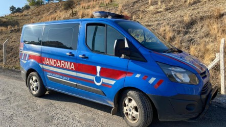 Esrarengiz ölüm! Kayıp kız hayvan damında iple asılı halde ölü bulundu - Gündem