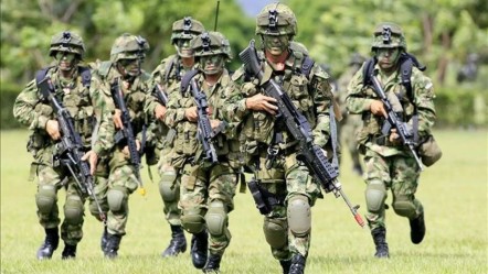 Kolombiya'da büyük operasyon! Alıkonulan askerler kurtarıldı - Dünya