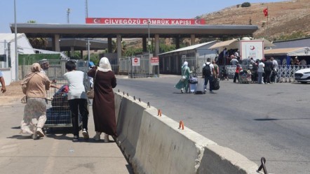Çocukları karne alan Suriyeliler ülkelerine dönüyor! - 3. Sayfa