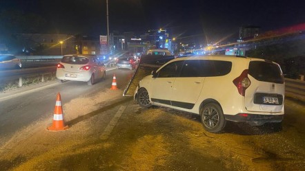 İstanbul'da 6 araçlı zincirleme kaza: Yaralılardan biri çocuk - 3. Sayfa