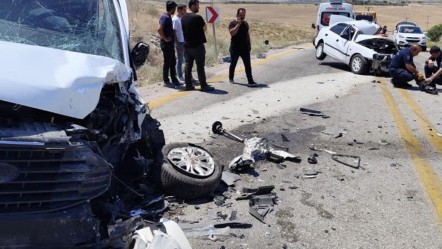 Ankara'da korkunç kaza! 2 araç kafa kafaya çarpıştı: Ölü ve yaralı var - 3. Sayfa