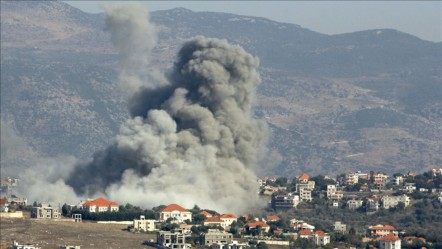 Dumanlar yükseliyor! İsrail, Güney Lübnan'ı bombaladı - Dünya