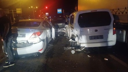 Çorum'da zincirleme kaza! 5 araç birbirine girdi, yaralılar var - 3. Sayfa