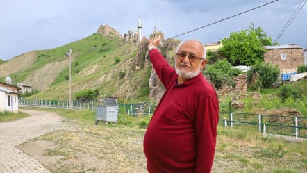 Duyup merakından gelenler bile var! 150 metre mesafede... Sivas'ta hayrete düşüren cami - Yaşam