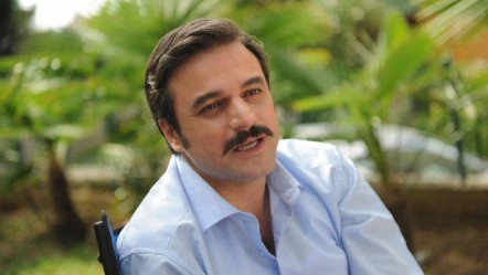Oyuncu Ufuk Özkan'dan sürpriz geri dönüş! TRT ile el sıkıştı... - Magazin