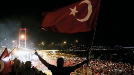 15 Temmuz özel sektör ve kamuya tatil olacak mı? Resmi tatil kabul ediliyor - Haberler