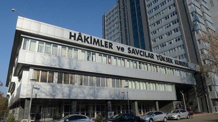 HSK'nın atama kararnamesi Resmi Gazete'de: 4 bin 36 hakim ve savcının görev yeri değişti - Gündem