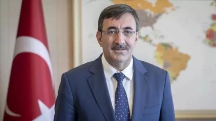Cumhurbaşkanı Yardımcısı Yılmaz'dan orman yangınlarına karşı kenetlenme çağrısı - Gündem