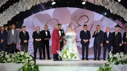 Çorum'da evlenmişlerdi! Balayı için bakın nereye gittiler: Pozları gündem oldu - Magazin