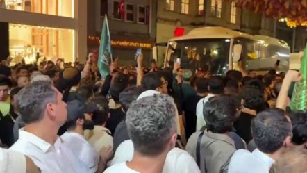 Leman'daki karikatür skandalının ardından dikkat çeken karar! 1 gün süreyle yasaklandı - Gündem