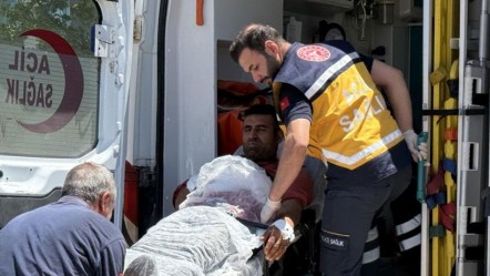 Bahçede çim biçerken kolunu kaptırdı! İmdadına helikopter ambulans koştu - Gündem